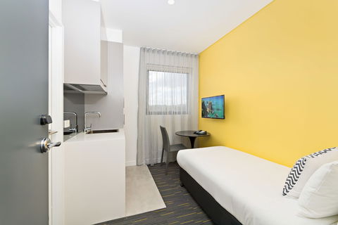 ValueSuites Green Square - Sydneys Hotel 4