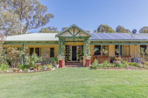 Devonleigh Bed & Breakfast - Sydneys Hotel 0