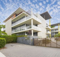 Luxury Modern Double Ensuite Apartment - Sydneys Hotel