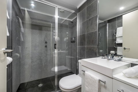 Pure Chalet - Sydneys Hotel 5