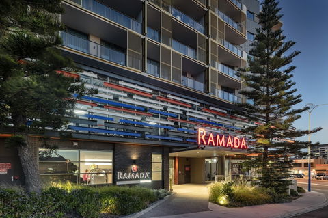 Ramada VetroBlu Scarborough Beach - Sydneys Hotel 3