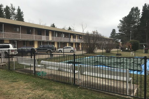 Cooba Holiday Motel - Sydneys Hotel 4