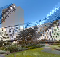 Meriton Suites Zetland - Sydneys Hotel