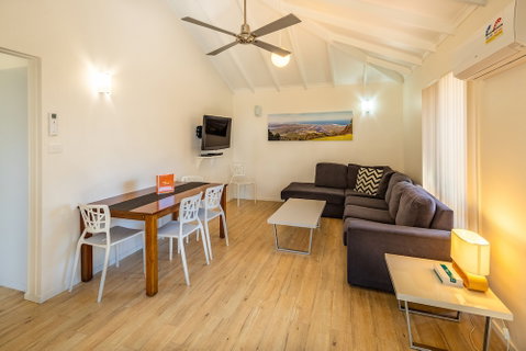 Ingenia Holidays Bonny Hills - Sydneys Hotel 3