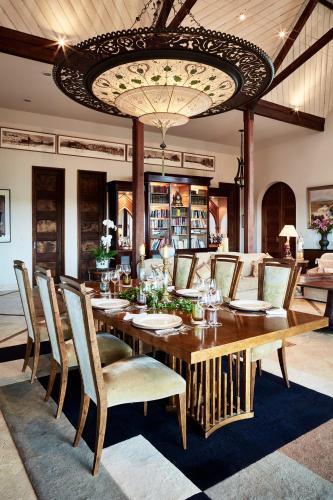 The Church House - Sydneys Hotel 1