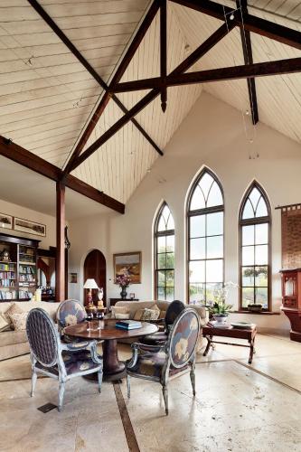 The Church House - Sydneys Hotel 2
