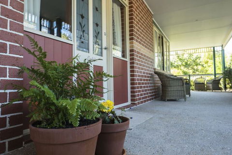 Balangara Cottages - Sydneys Hotel 1