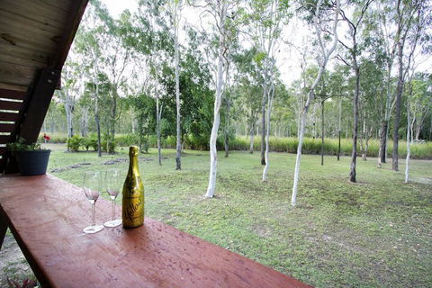 Airlie Beach Eco Cabins - Sydneys Hotel 7