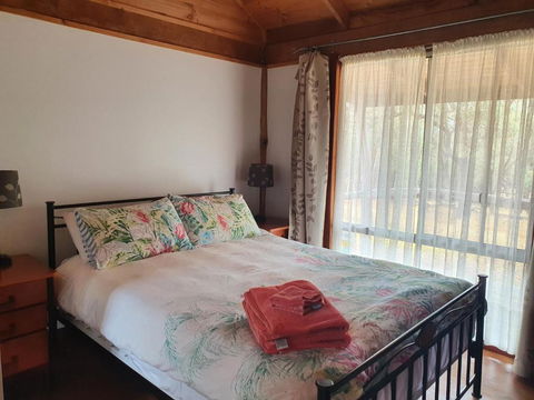 Gaddleen Grove Cottages - Sydneys Hotel 3