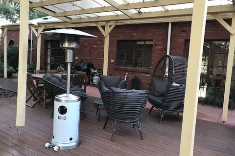Helen's Homestead - Sydneys Hotel 5