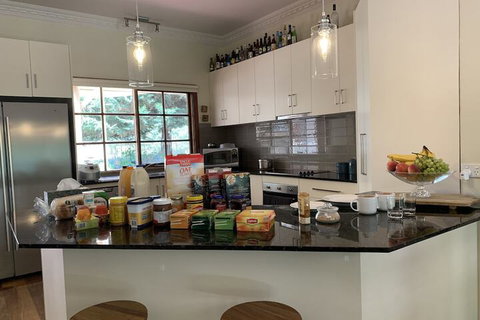 Helen's Homestead - Sydneys Hotel 1
