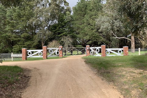 Helen's Homestead - Sydneys Hotel 7