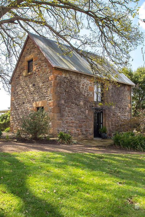 Twamley Farm - Sydneys Hotel 3