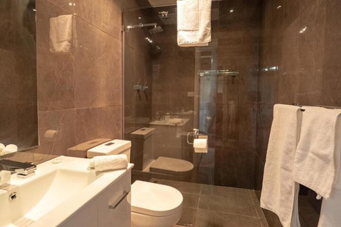 Brigham House - Sydneys Hotel 6