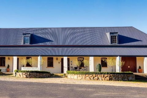 Brigham House - Sydneys Hotel 3