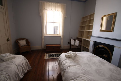 Lavender Vale Cottages - Sydneys Hotel 5