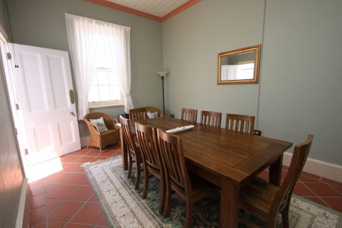 Lavender Vale Cottages - Sydneys Hotel 7