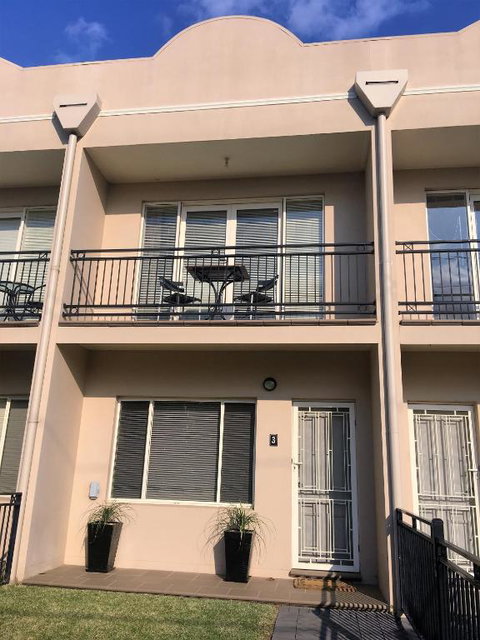 Travers Street Apartment - Sydneys Hotel 4