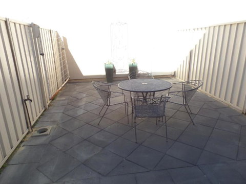 Travers Street Apartment - Sydneys Hotel 6