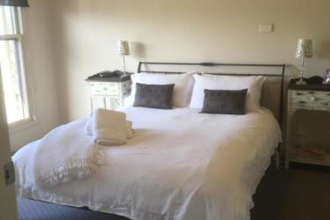 Bennett House Horsham - Sydneys Hotel 0