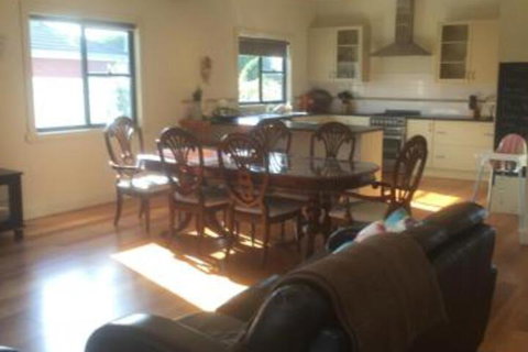 Bennett House Horsham - Sydneys Hotel 4