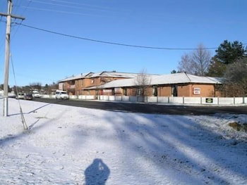 Snow Gate Motel And Apartments - Sydneys Hotel 1