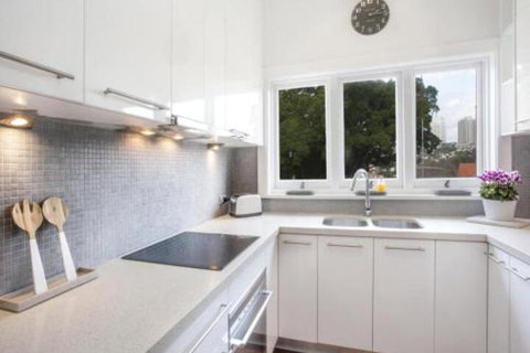 Woollahra Roslyndale Avenue - Sydneys Hotel 1