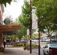 The Commercial Hotel - Sydneys Hotel