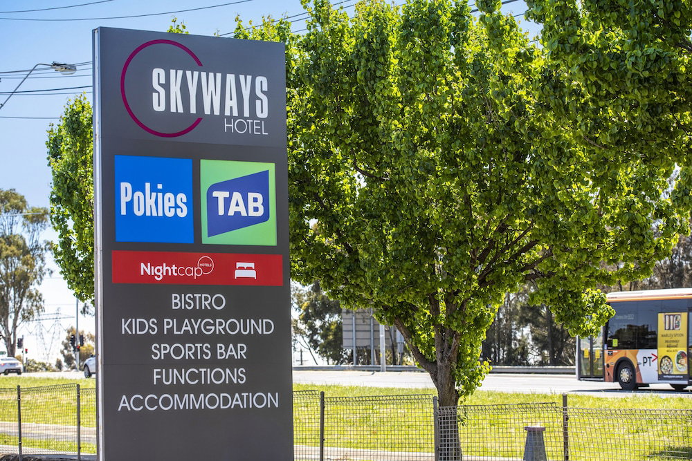 Airport West VIC Sydneys Hotel