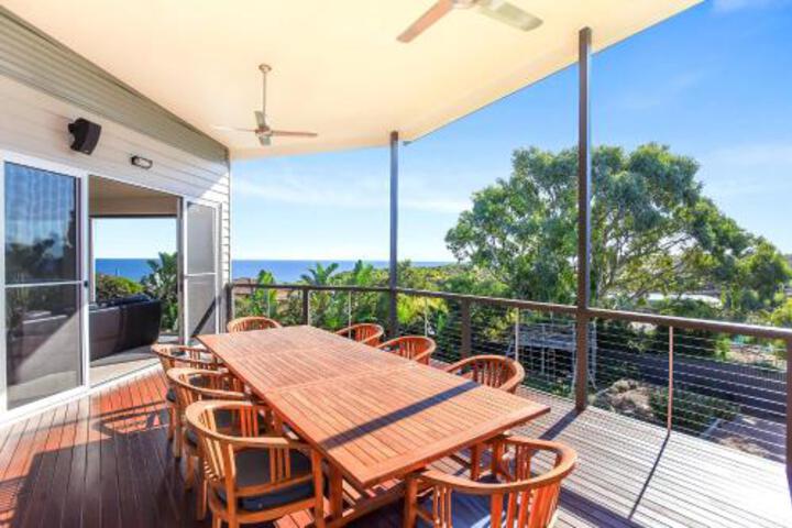 Port Willunga SA Sydneys Hotel