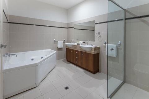 Cooinda Gardens - Sydneys Hotel 6