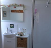 Ivy May Cottage - Sydneys Hotel