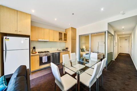York Apartments - Sydneys Hotel 4