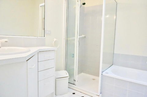 Glan Mor - Sydneys Hotel 6