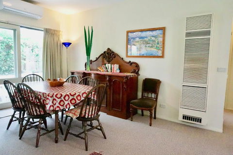 Glan Mor - Sydneys Hotel 1