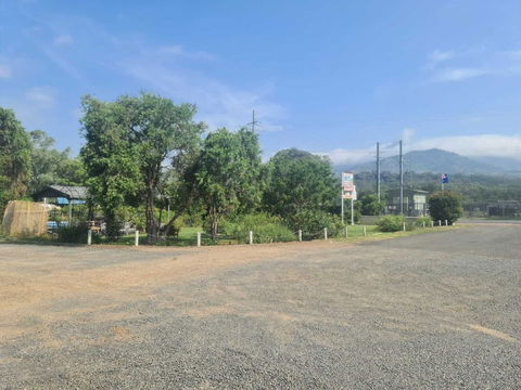 Valley View Motel - Sydneys Hotel 0