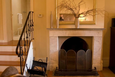 Saint Agnes Homestead - Sydneys Hotel 1