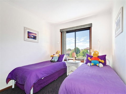 Beach House At Moana - Sydneys Hotel 0