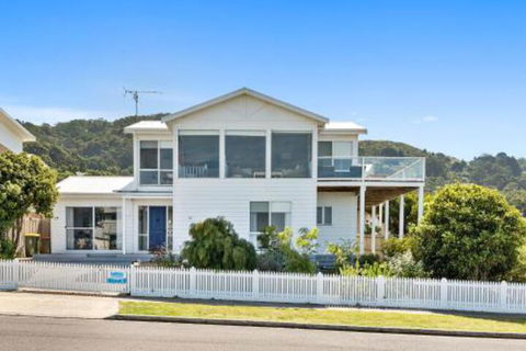 Art House - Sydneys Hotel 0
