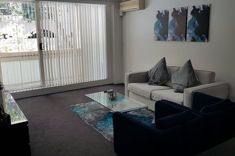 Liv Apartments Haymarket - Sydneys Hotel 7