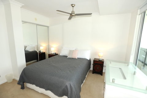 Surfers Paradise Suite With Pool And Spa - Sydneys Hotel 3
