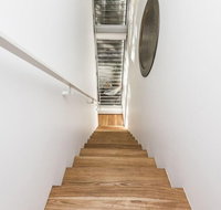 Two Storey Lux Apartment Near CBD - Sydneys Hotel