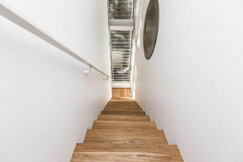Two Storey Lux Apartment Near CBD - Sydneys Hotel 0
