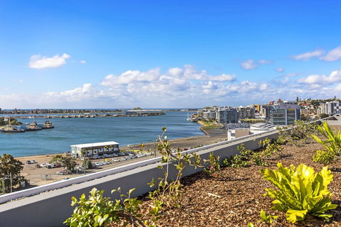 Astra Apartments Newcastle West - Sydneys Hotel 5