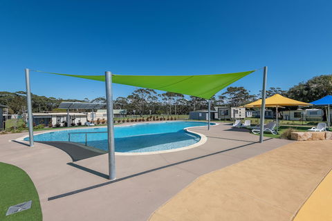 Holiday Haven Lake Tabourie - Sydneys Hotel 0