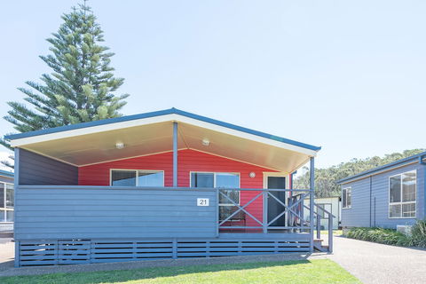 Holiday Haven Lake Tabourie - Sydneys Hotel 3
