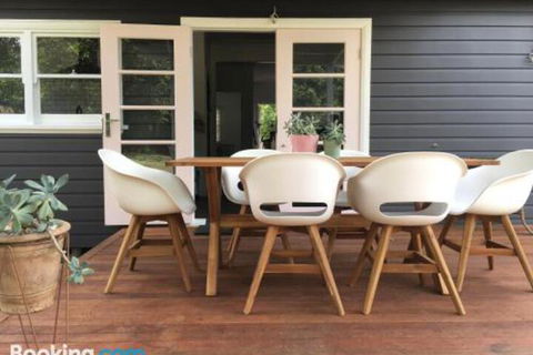 Audreys Nowra - Sydneys Hotel 0