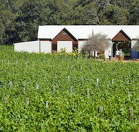 Vineyard Cottage at Upper Reach Winery - Sydneys Hotel