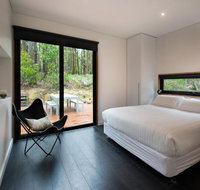 Bunker - Sydneys Hotel