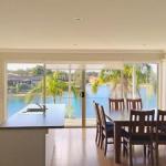 Unbeatable Waterfront Location - Sydneys Hotel 0